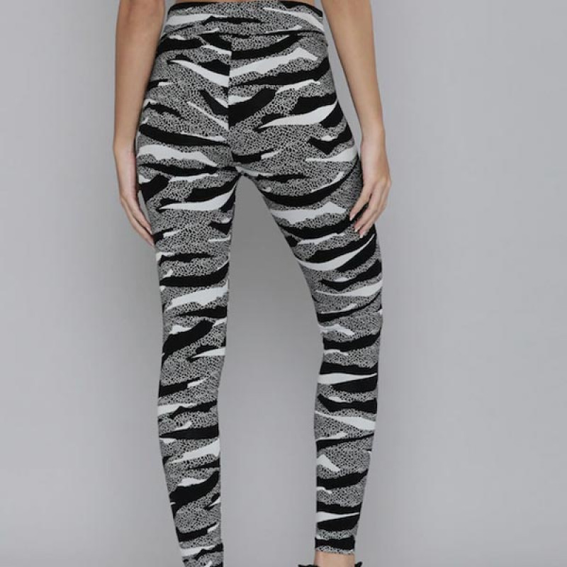 Women Grey Animal Printed Leggings